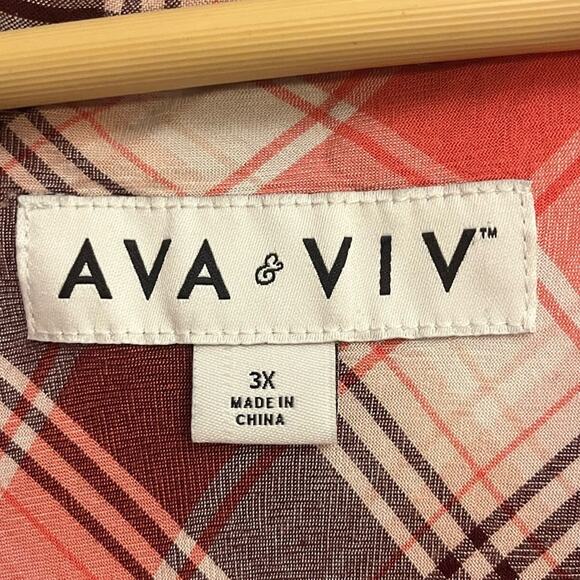 Ava & Viv Button Down Shirt - Picture 2 of 3